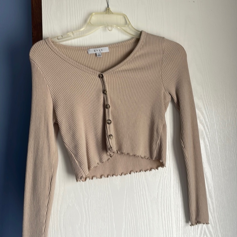 Long sleeve crop top